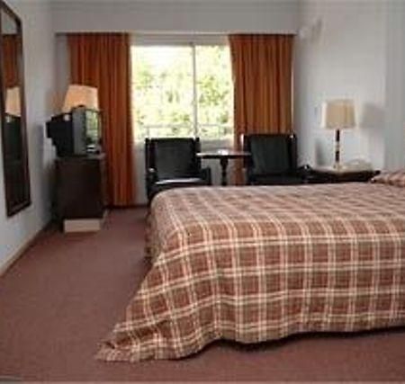 Hotel Austral Viedma Værelse billede
